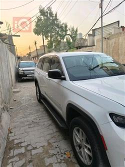 جیپ گراند شیرۆکی